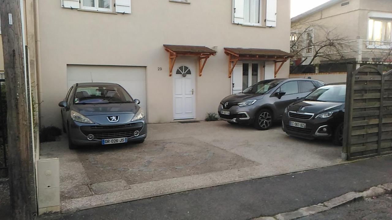 Appart hôtel STUDIHOTEL Palaiseau Plateau Saclay Bagian luar foto