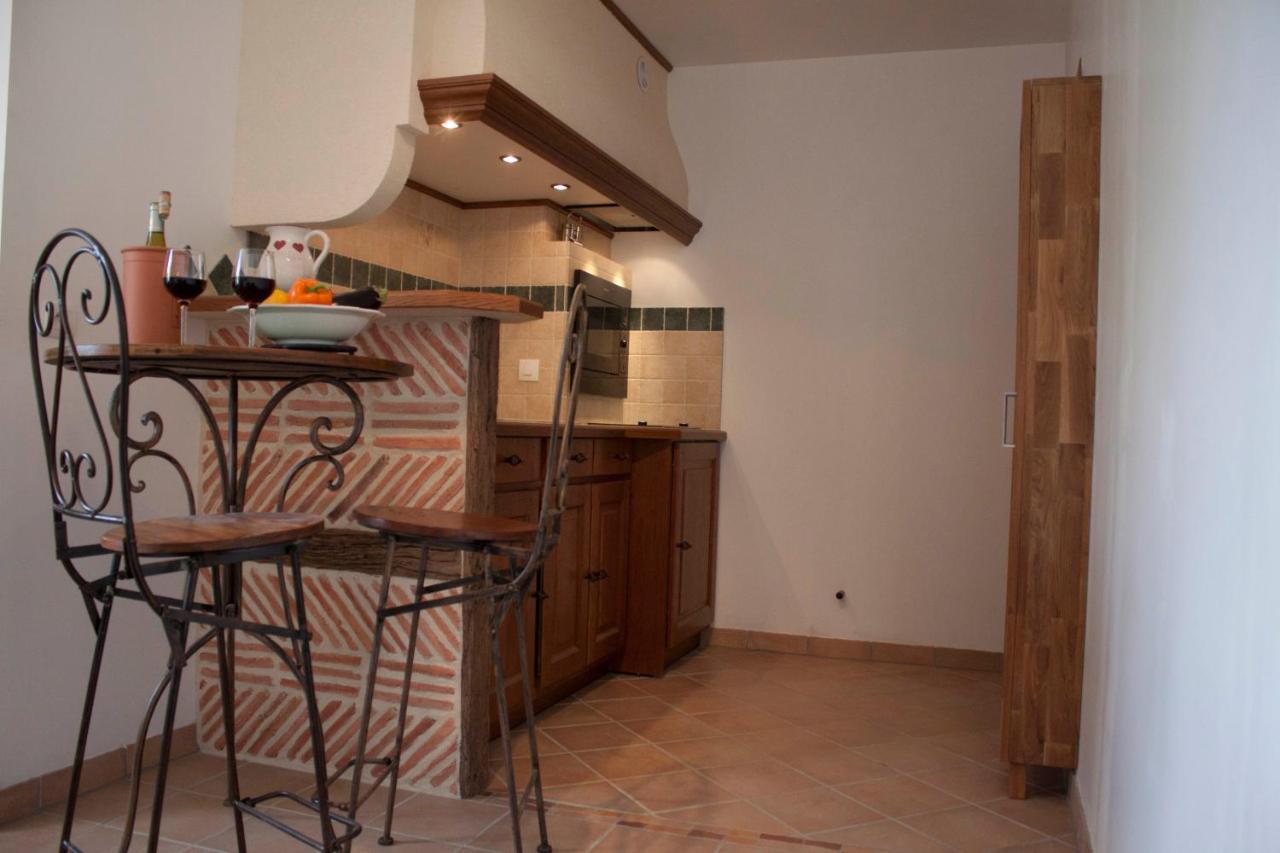 Appart hôtel STUDIHOTEL Palaiseau Plateau Saclay Bagian luar foto
