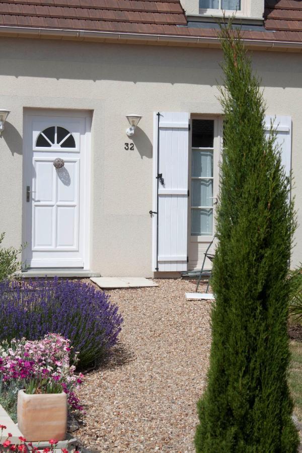 Appart hôtel STUDIHOTEL Palaiseau Plateau Saclay Bagian luar foto