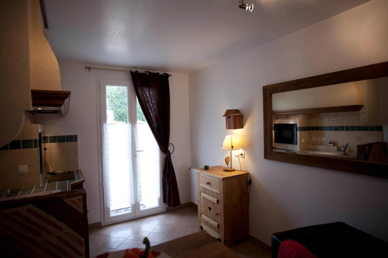 Appart hôtel STUDIHOTEL Palaiseau Plateau Saclay Bagian luar foto