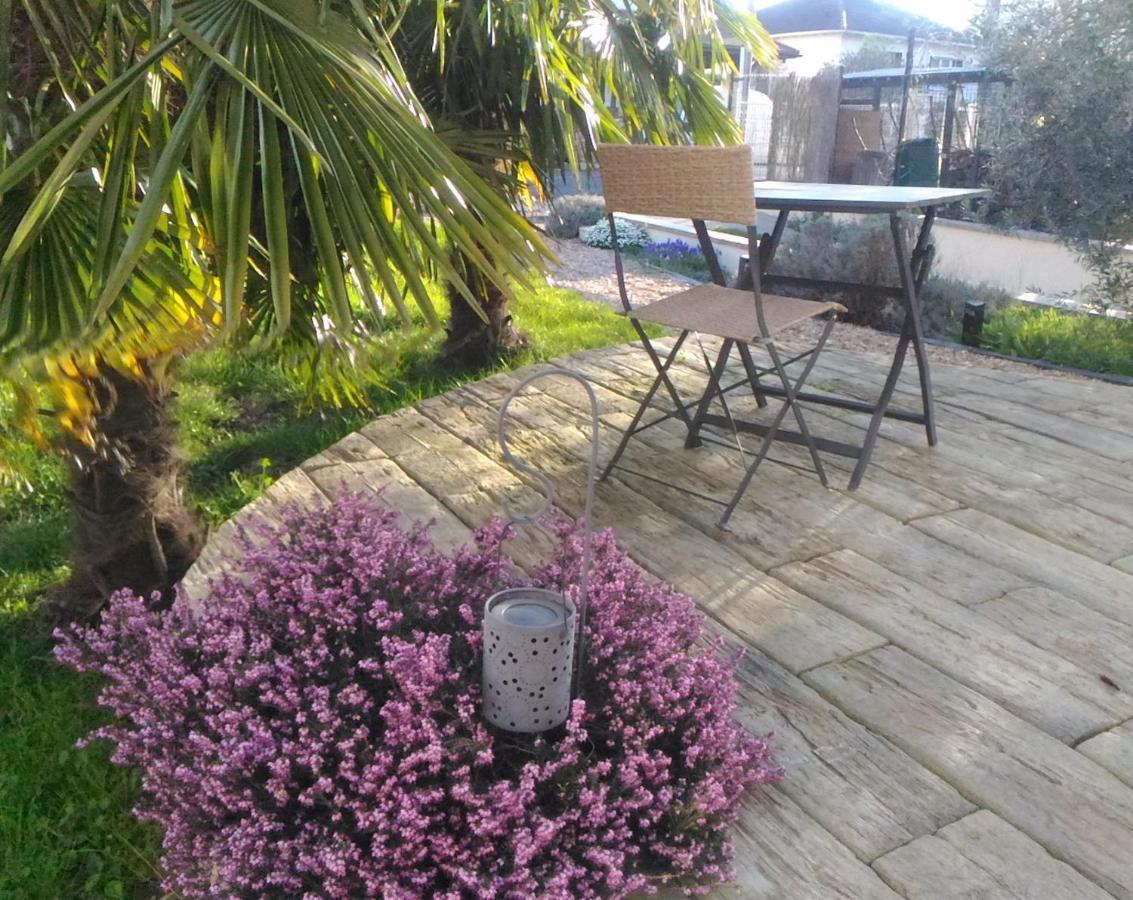 Appart hôtel STUDIHOTEL Palaiseau Plateau Saclay Bagian luar foto