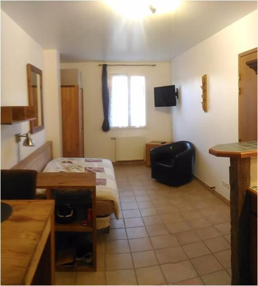 Appart hôtel STUDIHOTEL Palaiseau Plateau Saclay Bagian luar foto